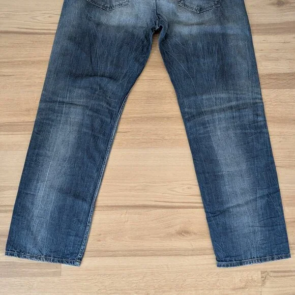 NWT Diesel Larkee Regular Straight Jeans W40 L32 Medium Wash Premium Denim